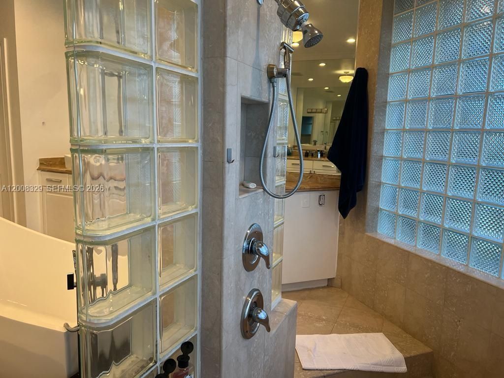 2534 Poinciana Dr , Weston, FL 33327 Photo