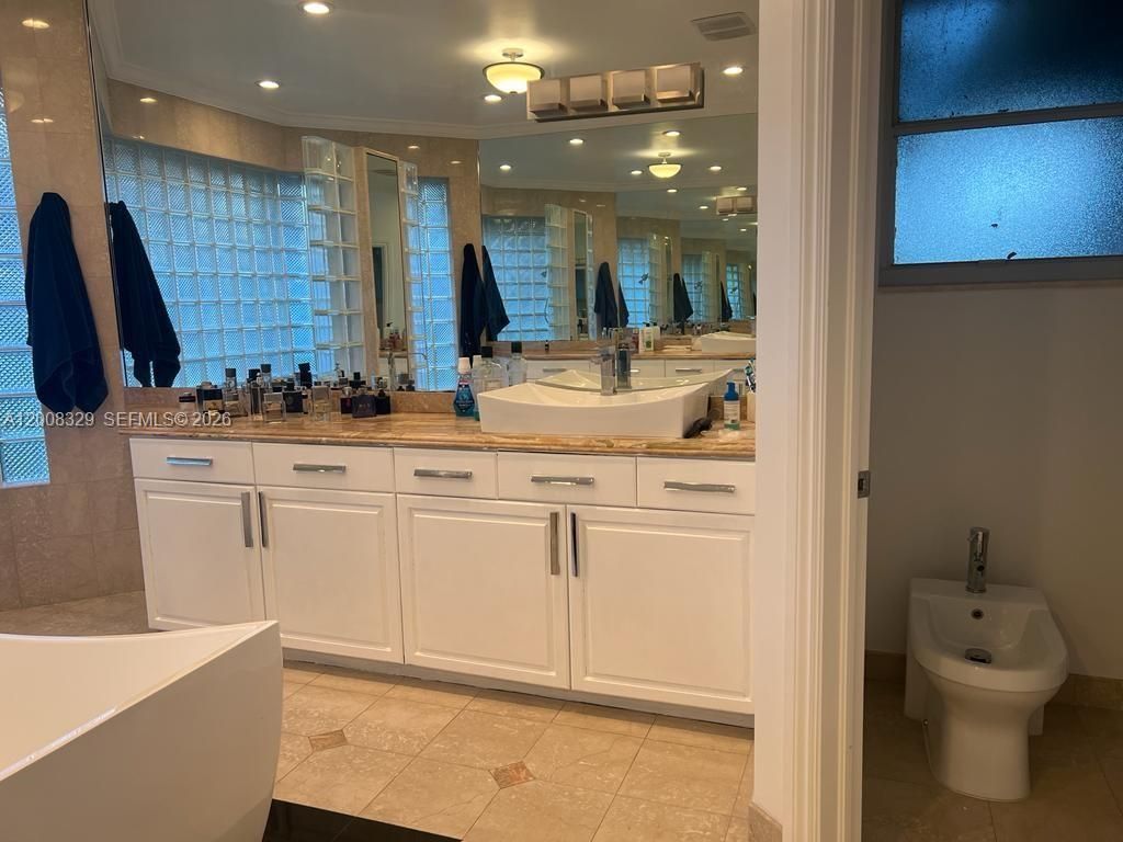 2534 Poinciana Dr , Weston, FL 33327 Photo