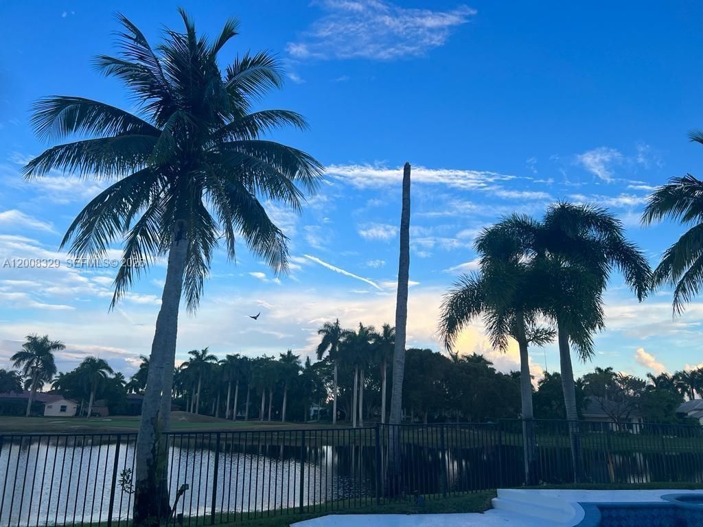 2534 Poinciana Dr , Weston, FL 33327 Photo