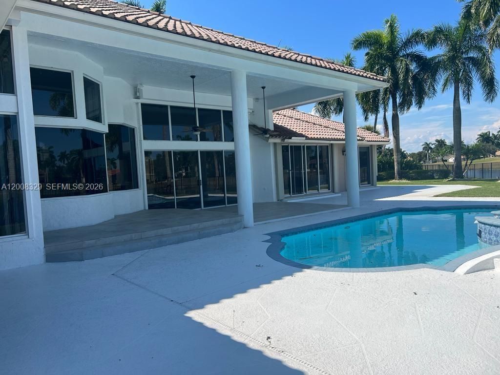 2534 Poinciana Dr , Weston, FL 33327 Photo