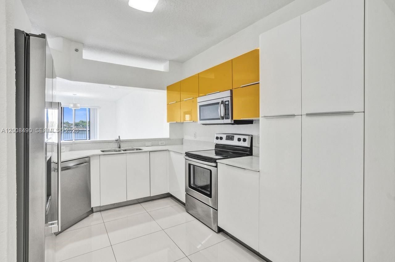 10750 NW 66th St , Unit 203, Doral, FL 33178 Photo