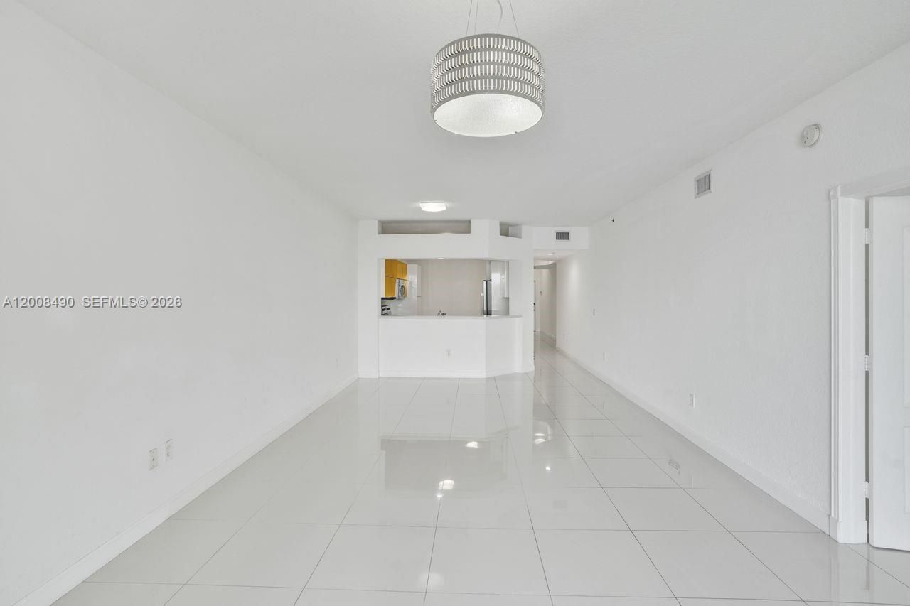 10750 NW 66th St , Unit 203, Doral, FL 33178 Photo