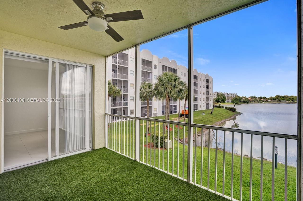 10750 NW 66th St , Unit 203, Doral, FL 33178 Photo