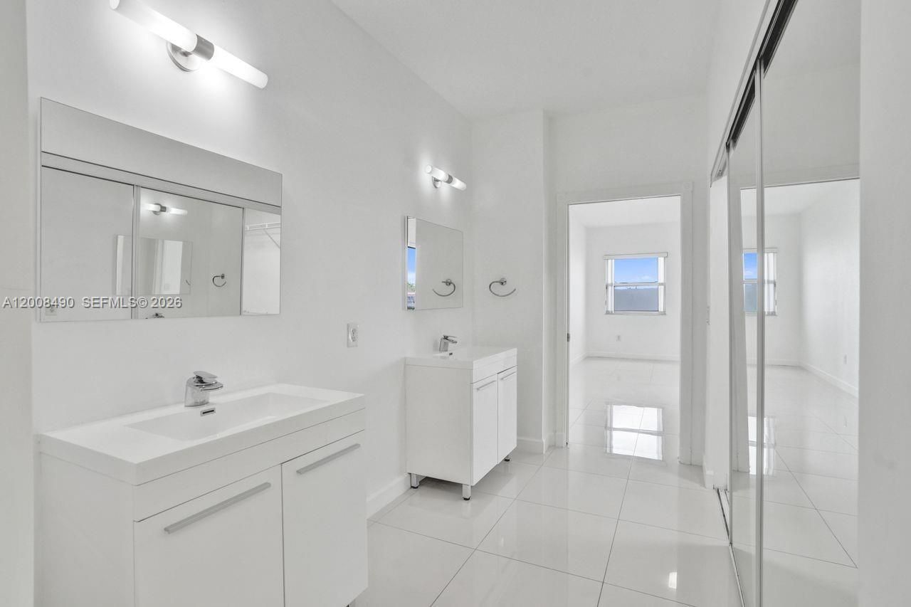 10750 NW 66th St , Unit 203, Doral, FL 33178 Photo