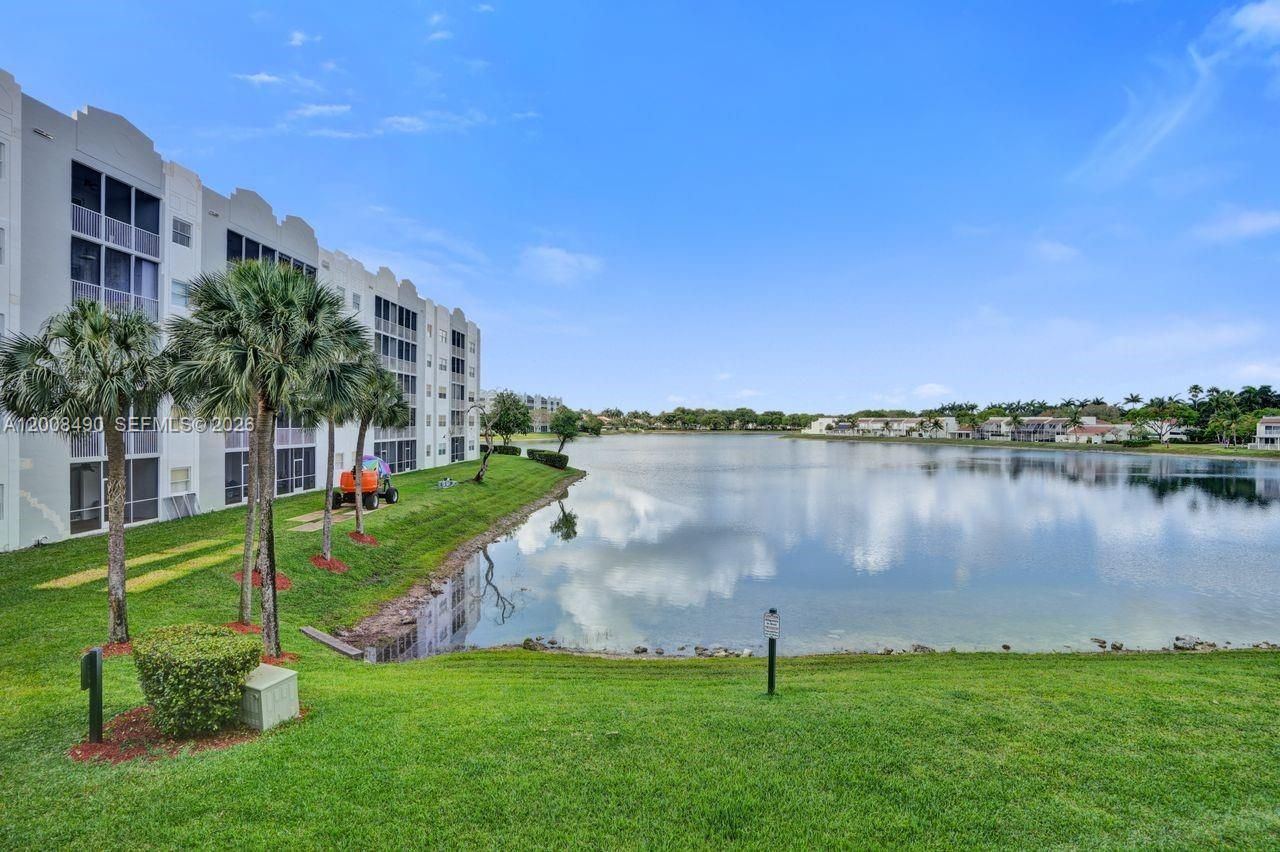 10750 NW 66th St , Unit 203, Doral, FL 33178 Photo