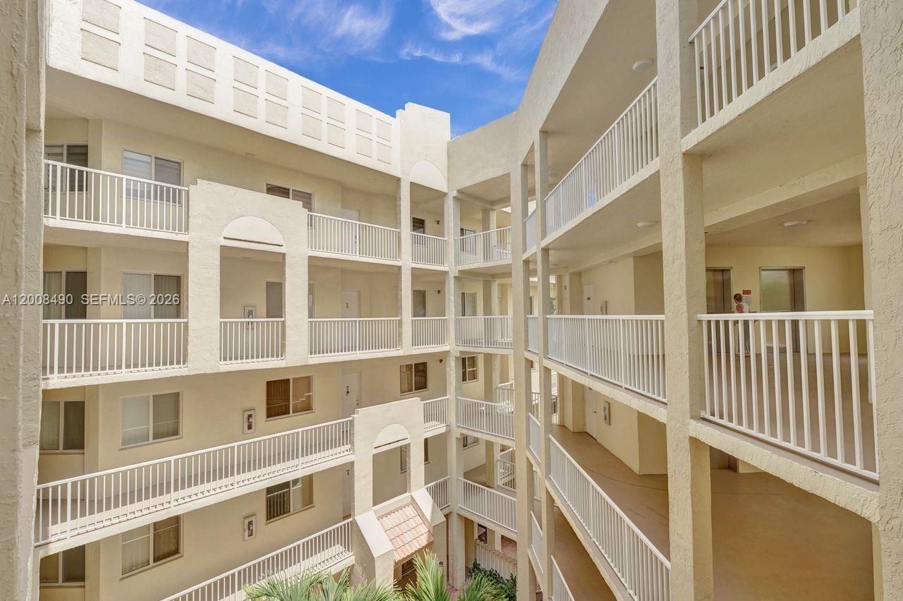 10750 NW 66th St , Unit 203, Doral, FL 33178 Photo