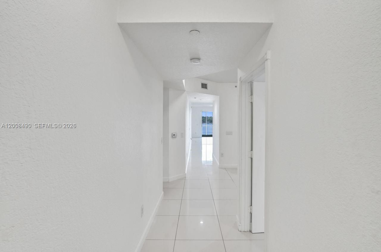 10750 NW 66th St , Unit 203, Doral, FL 33178 Photo