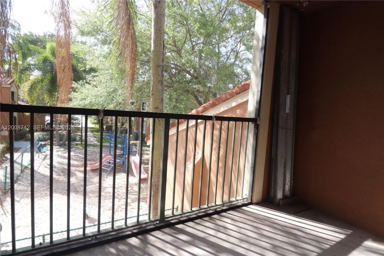 4836 N State Road 7, Unit 5207, Coconut Creek, FL 33073 Photo