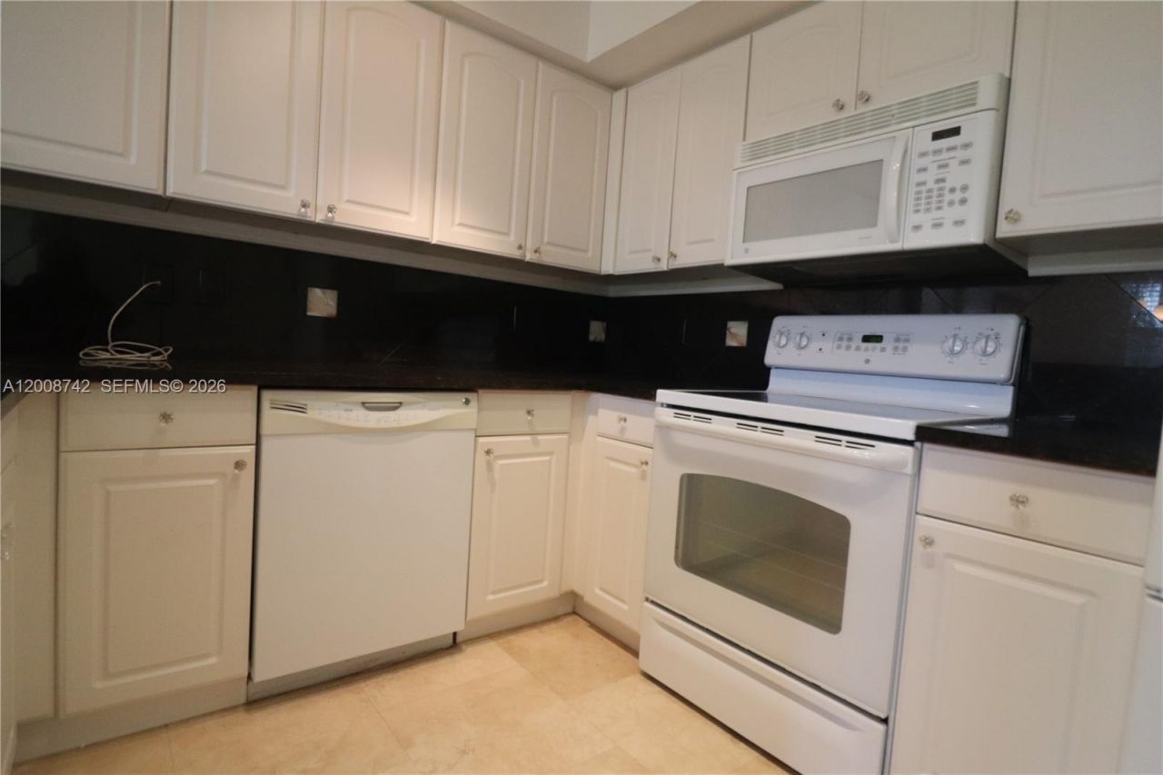 4836 N State Road 7, Unit 5207, Coconut Creek, FL 33073 Photo
