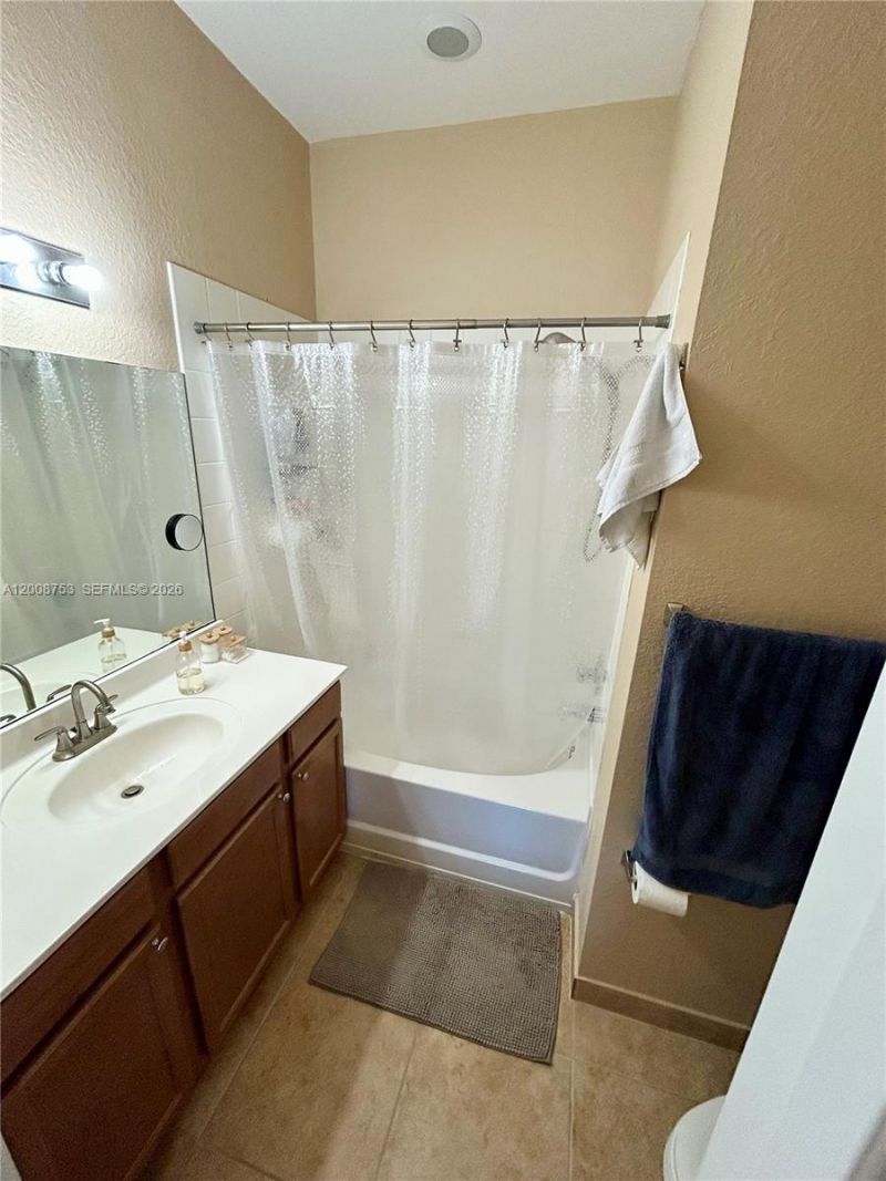 10870 NW 88th Ter , Unit 225, Doral, FL 33178 Photo