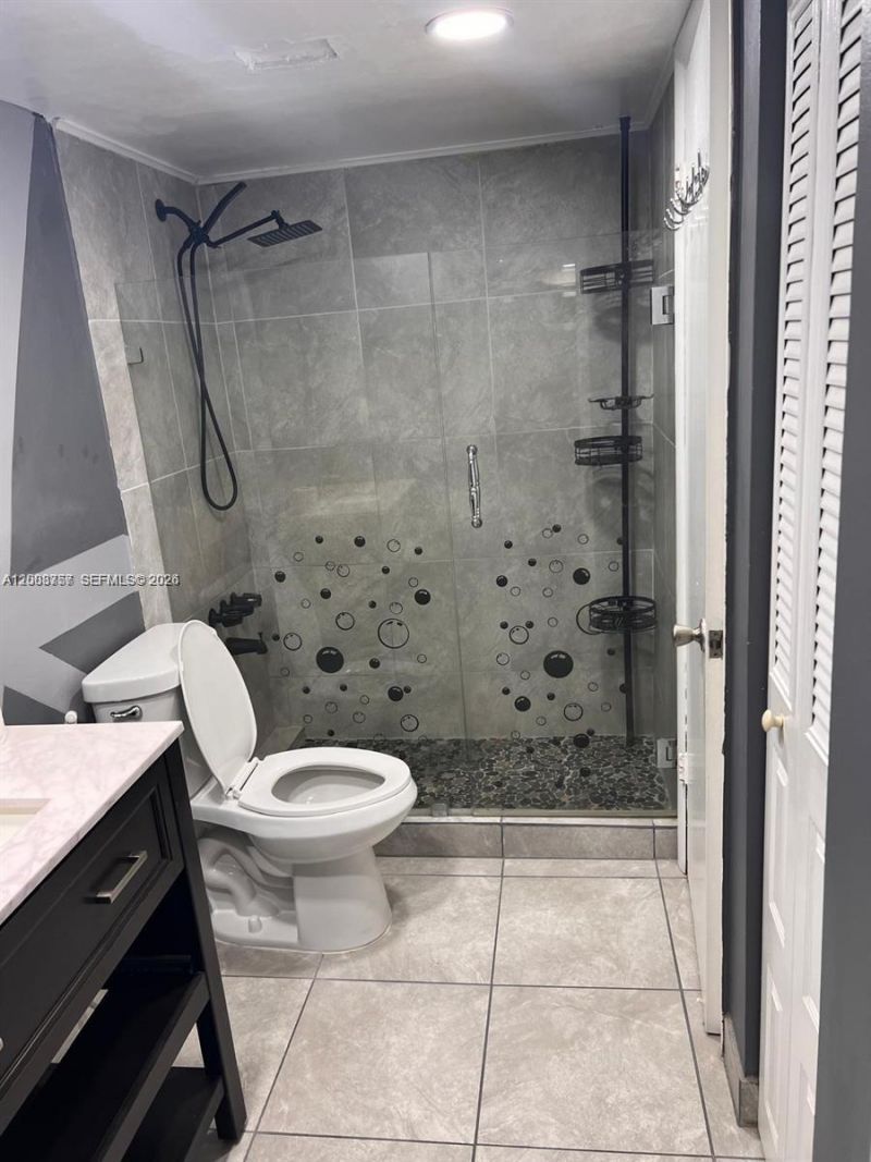 488 NW 165th St Rd , Unit B-610, Miami, FL 33169 Photo