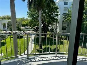 488 NW 165th St Rd , Unit B-610, Miami, FL 33169 Photo