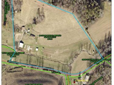 8228 Highway 705 , West Liberty, KY 41472