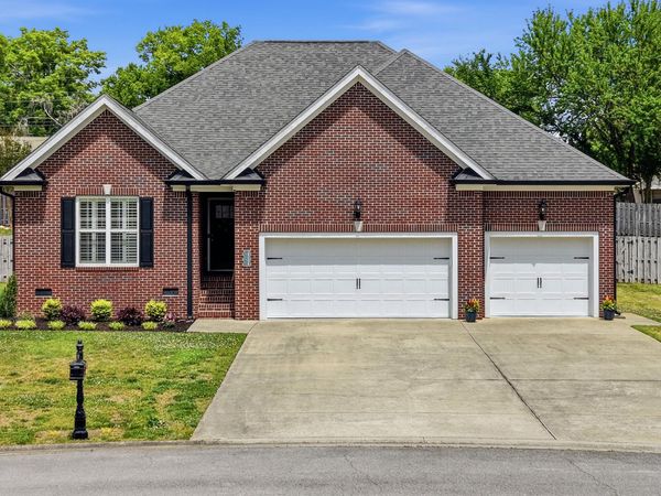 3726 Willow Lake Circle, Chattanooga, TN 37419