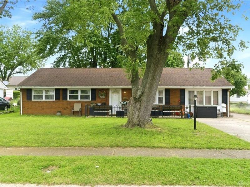 598 Beam Drive, Franklin, OH 45005 Photo 1