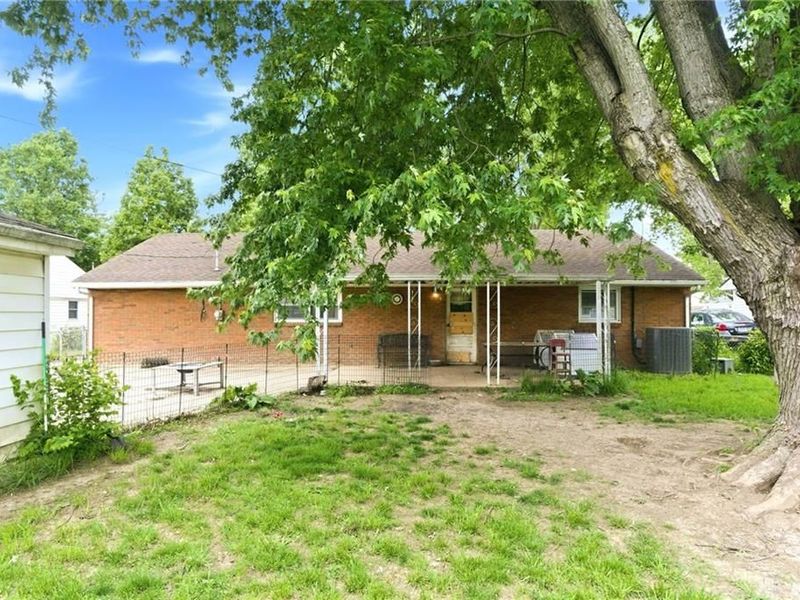 598 Beam Drive, Franklin, OH 45005 Photo 8