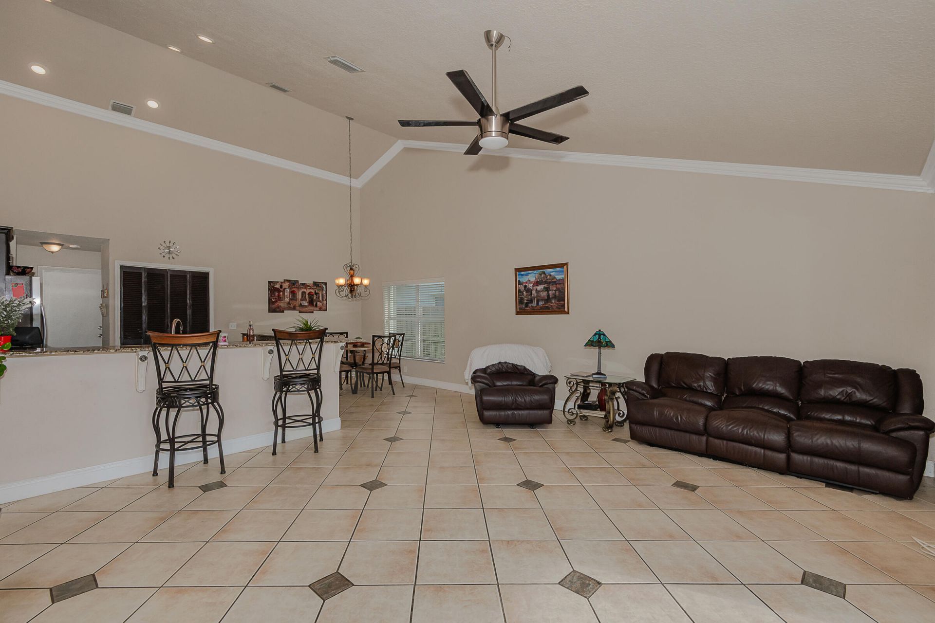 1091 NW 162nd Avenue, Pembroke Pines, FL 33028 Photo