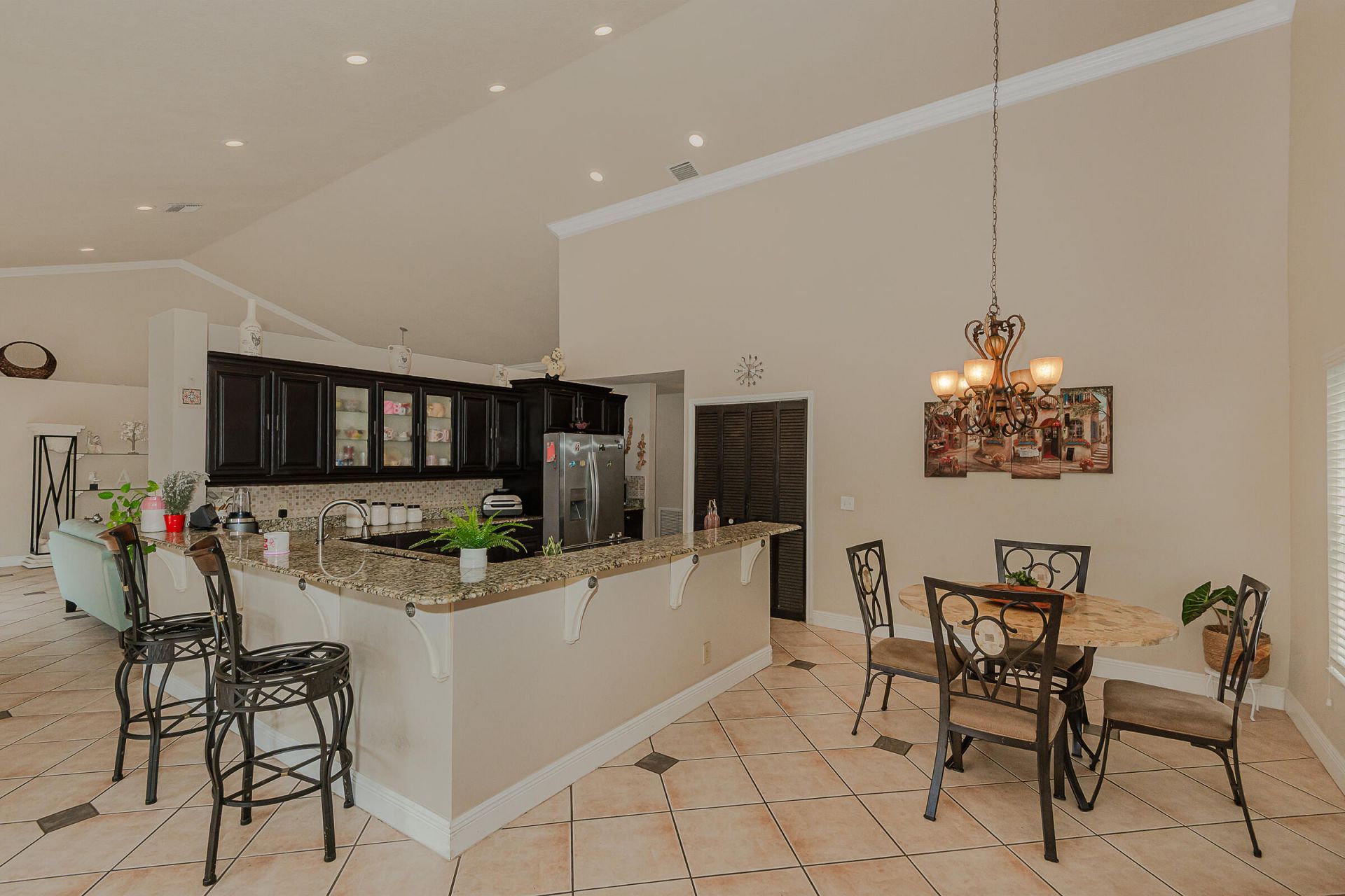 1091 NW 162nd Avenue, Pembroke Pines, FL 33028 Photo