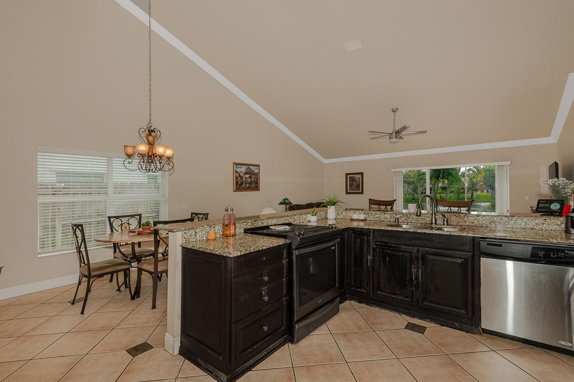 1091 NW 162nd Avenue, Pembroke Pines, FL 33028 Photo