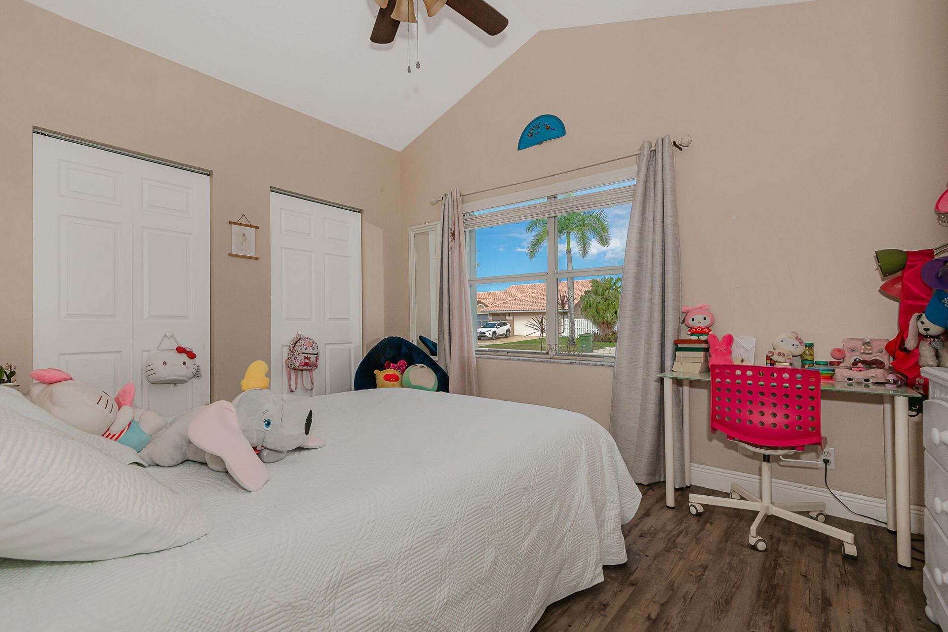 1091 NW 162nd Avenue, Pembroke Pines, FL 33028 Photo