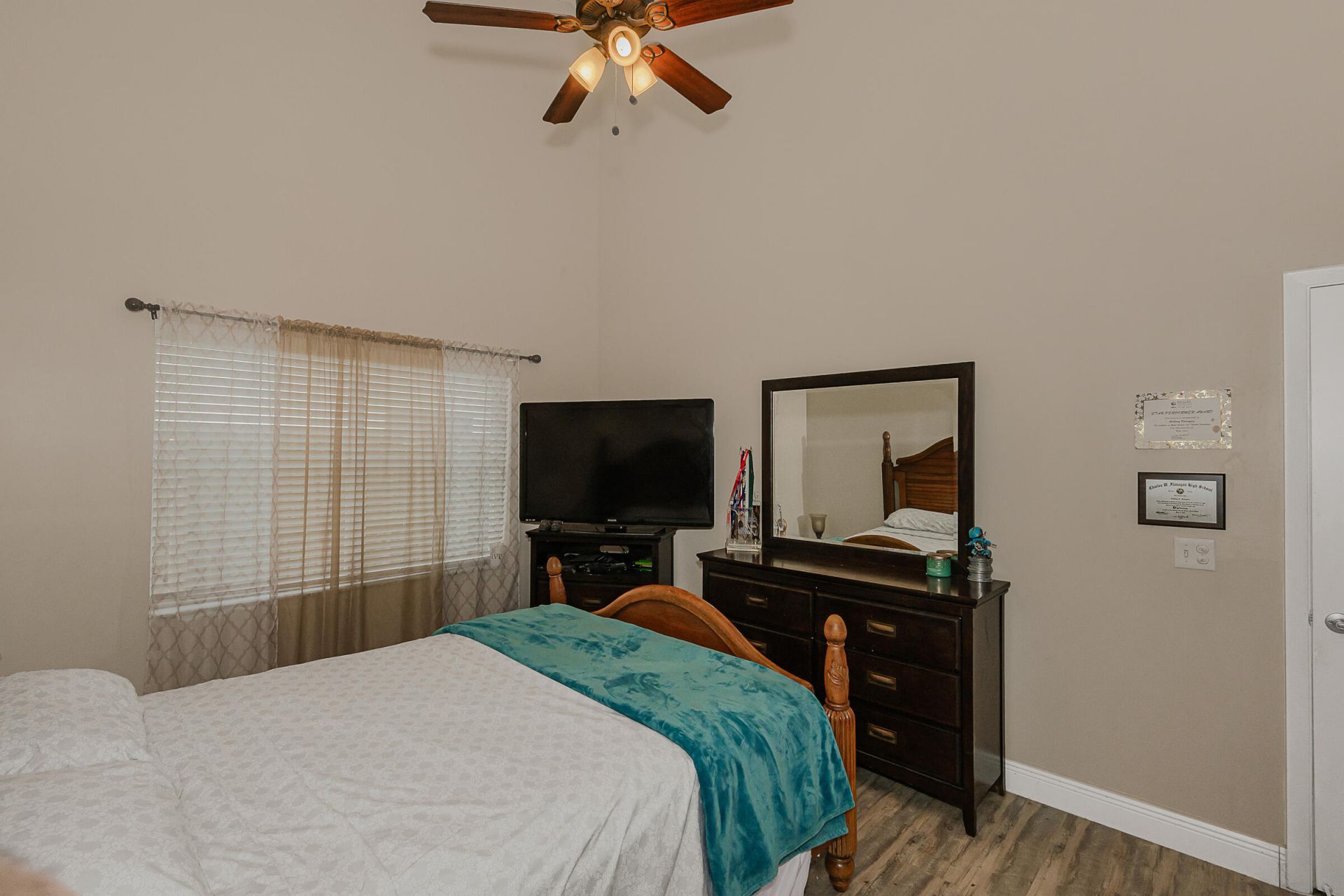 1091 NW 162nd Avenue, Pembroke Pines, FL 33028 Photo