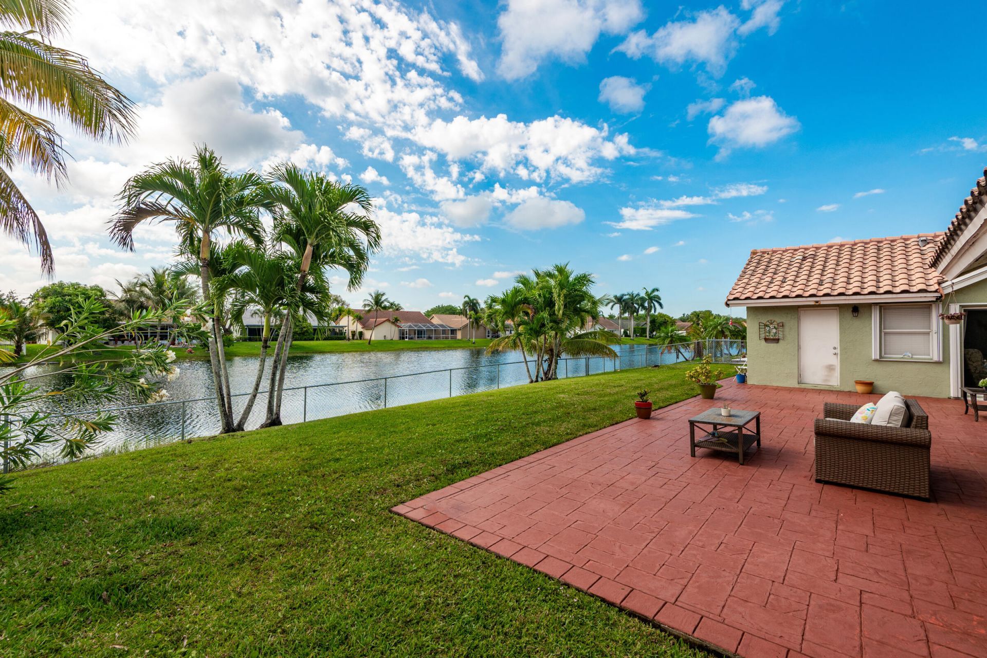 1091 NW 162nd Avenue, Pembroke Pines, FL 33028 Photo