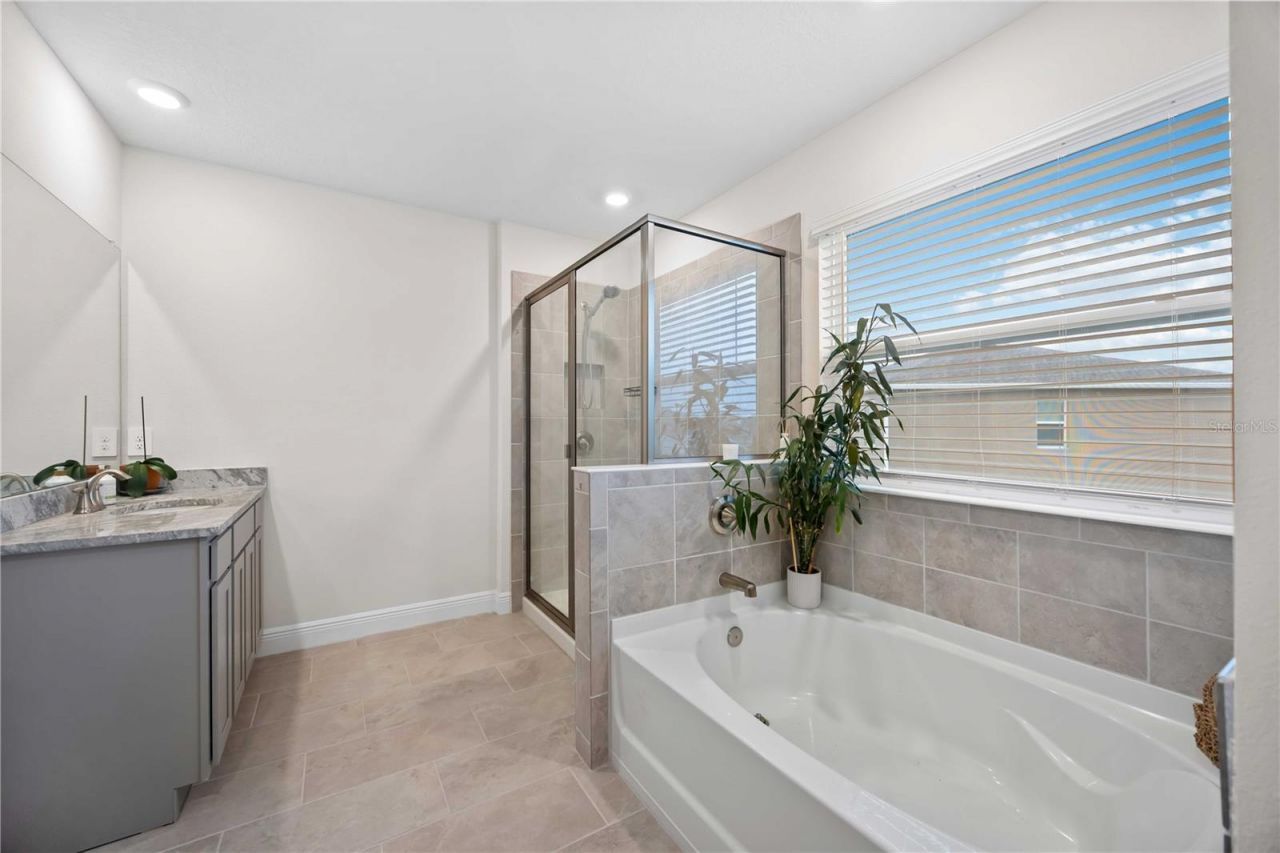 17564 Cantarina Cove, Lakewood Ranch, FL 34211 Photo