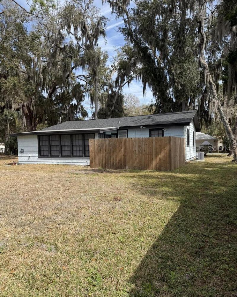 1040 B Street, New Smyrna Beach, FL 32168 Photo