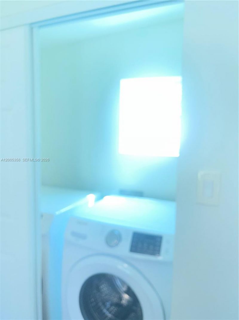 554 NE 74th St , Unit 2, Miami, FL 33138 Photo