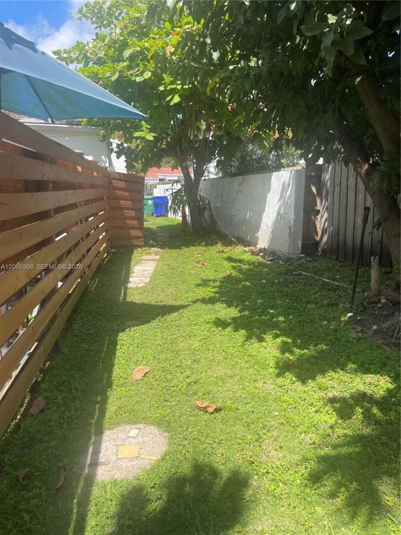 554 NE 74th St , Unit 2, Miami, FL 33138 Photo