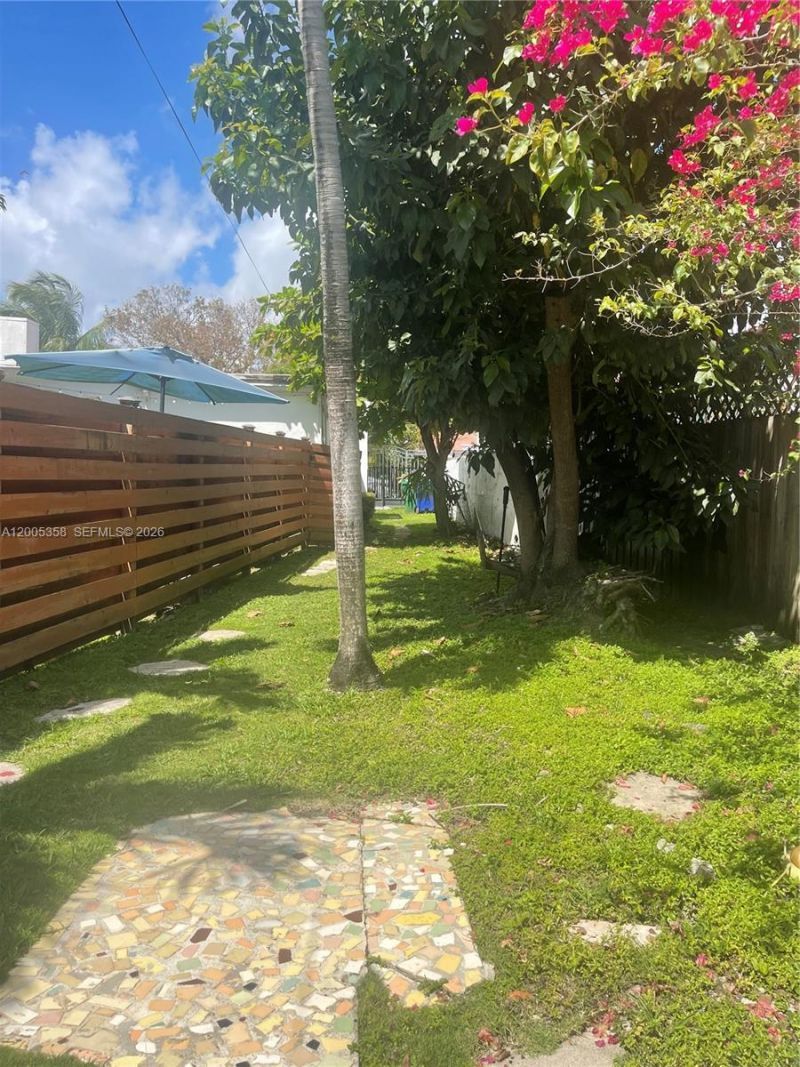 554 NE 74th St , Unit 2, Miami, FL 33138 Photo