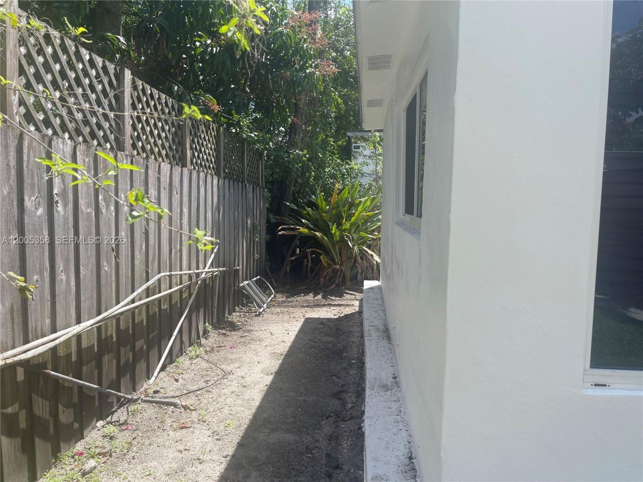 554 NE 74th St , Unit 2, Miami, FL 33138 Photo