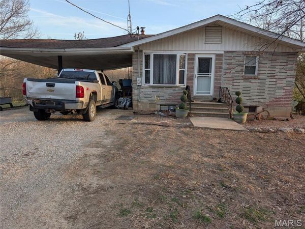 1462 Woburn Avenue , Greenville, IL 62246