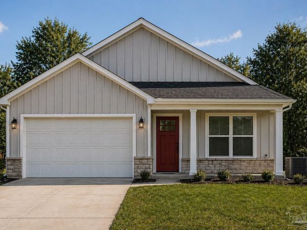 9601 Permenter Rd, Milton, FL 32583