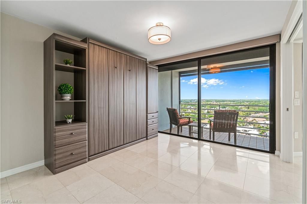 4751 Gulf Shore Blvd N, Unit PH-03, Naples, FL 34103 Photo
