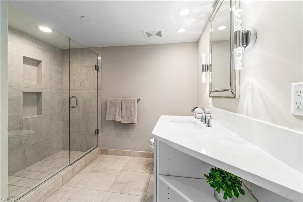 4751 Gulf Shore Blvd N, Unit PH-03, Naples, FL 34103 Photo