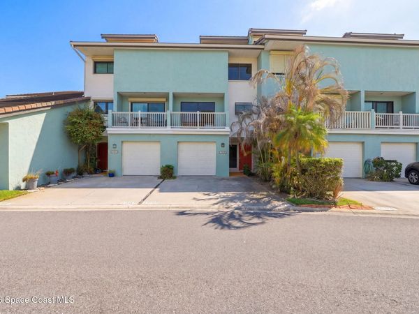 2085 Seawind Court , Indialantic, FL 32903