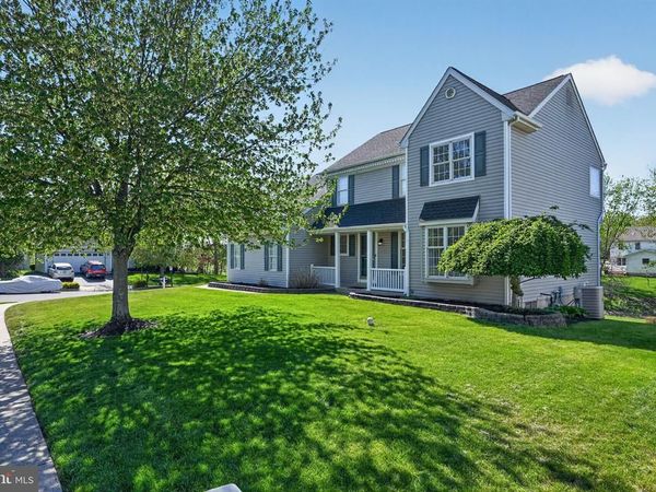 101 BAYBERRY DRIVE, ROYERSFORD, PA 19468