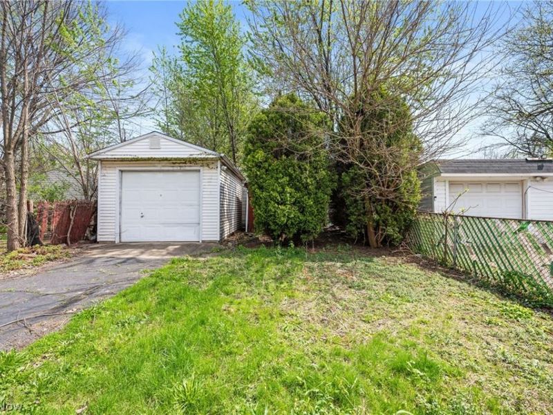 3663 E 54th Street, Cleveland, OH 44105 Photo 26