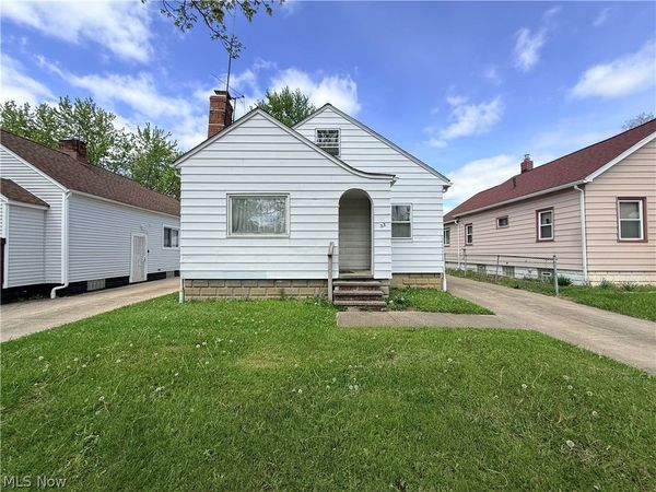 33 Henry Street , Bedford, OH 44146