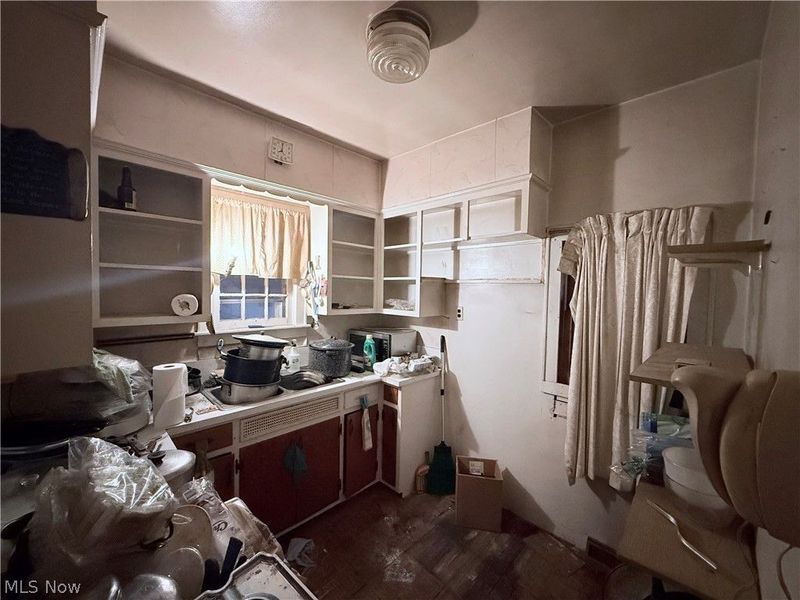 33 Henry Street, Bedford, OH 44146 Photo 12