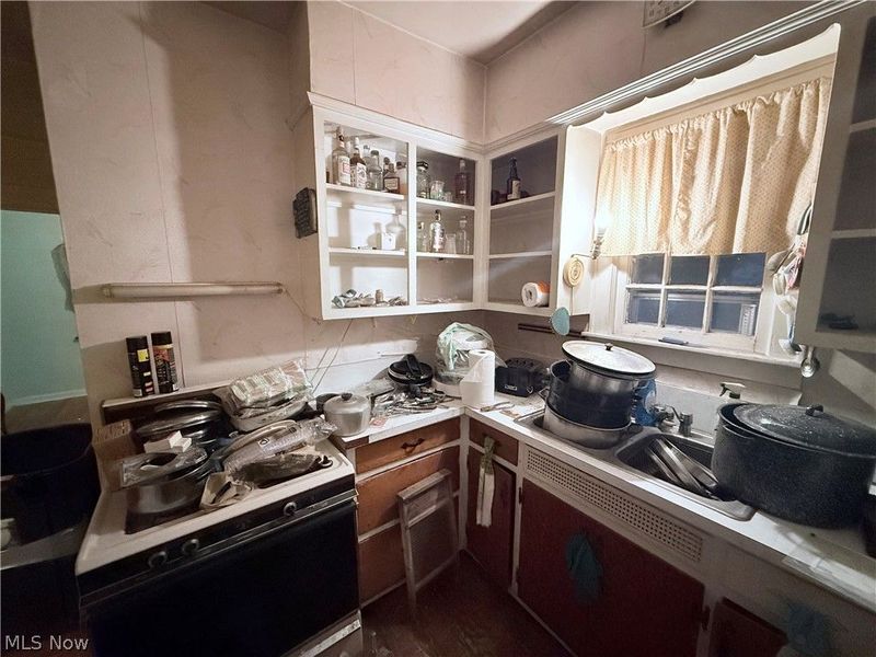 33 Henry Street, Bedford, OH 44146 Photo 13