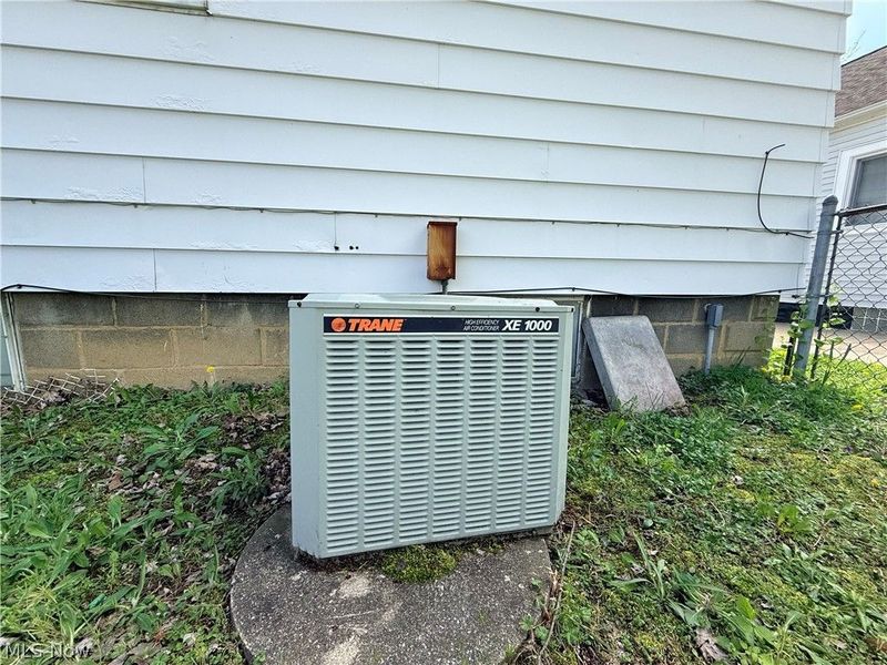 33 Henry Street, Bedford, OH 44146 Photo 7