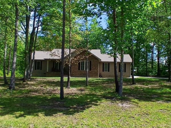 5318 Wilder Rd, Grimsley, TN 38565