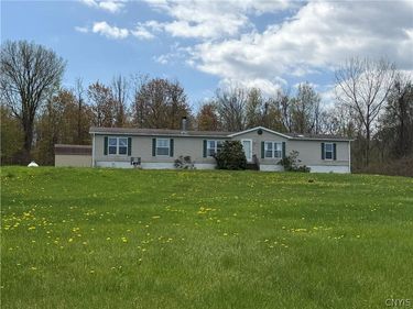 5 Clear Springs Drive, Oswego, NY 13126