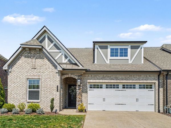 124 Owl Hollow Rd , Hendersonville, TN 37075