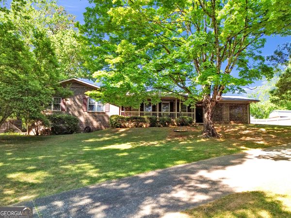198 Pebble Creek Drive, Toccoa, GA 30577