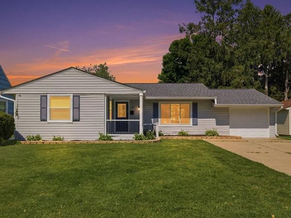 142 Sherwood, Lexington, OH 44904