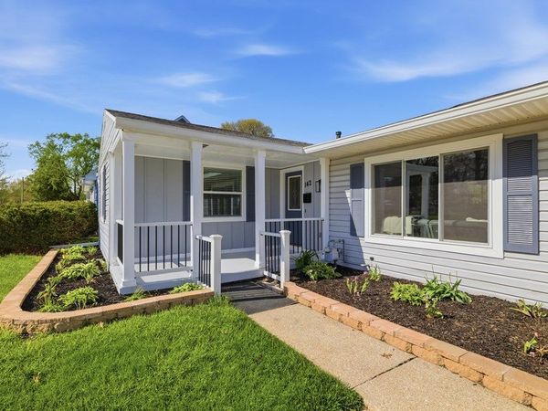 142 Sherwood, Lexington, OH 44904