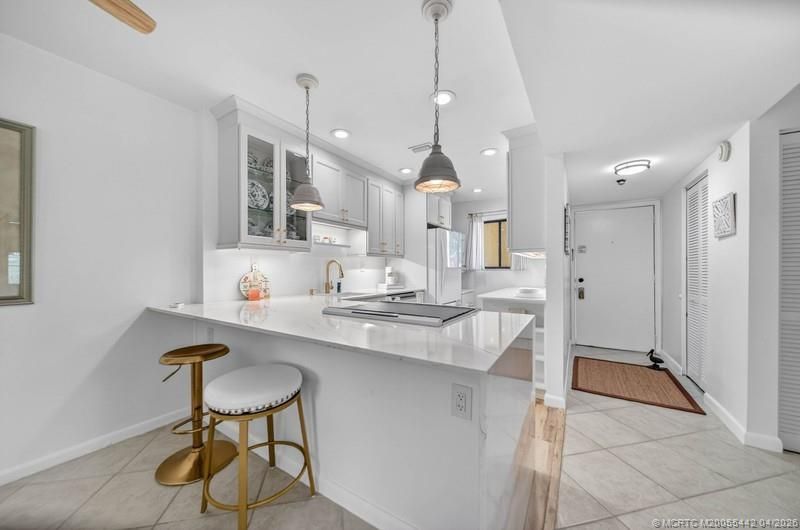 5323 SE Miles Grant Road, Unit 101, Stuart, FL 34997 Photo